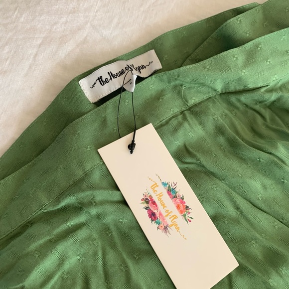 Size small Olive green wrap skirt. - Picture 2 of 2